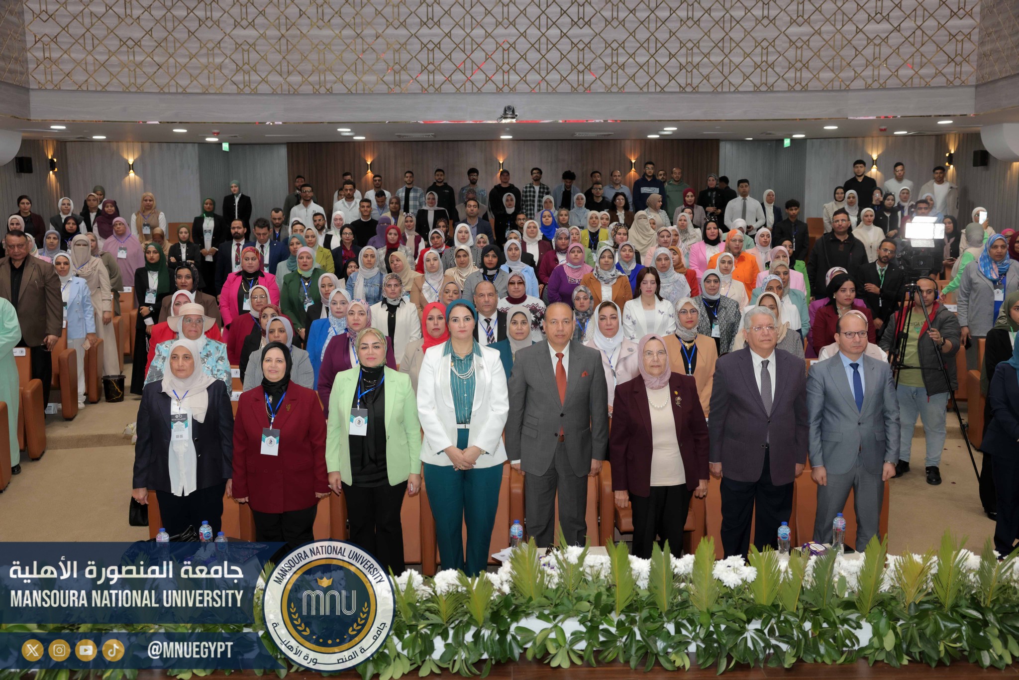 رئيس جامعة المنصورة الأهلية خلال المؤتمر الدولي الأول لكلية التمريض: التمريض دعامة أساسية للاقتصاد الوطني والجامعات الأهلية شريك رئيسي في تطوير المهنة